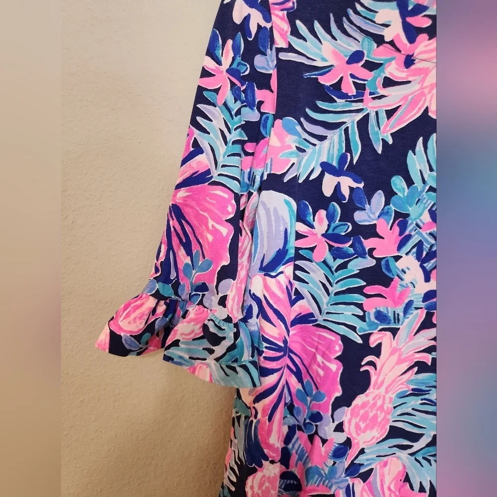 Lilly Pulitzer Ruffle Sleeve Top Size Small - Picture 2 of 4